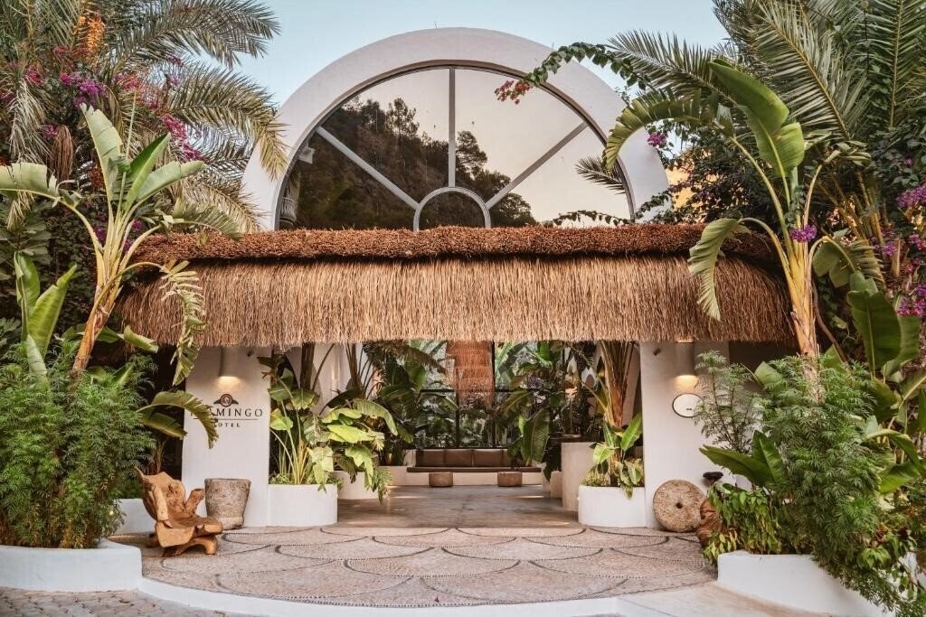 Отель Flamingo Hotel & SPA (ex. Flamingo Hotel Oludeniz, Hotel Flamingo, Smartline Flamingo Oludeniz) 4*