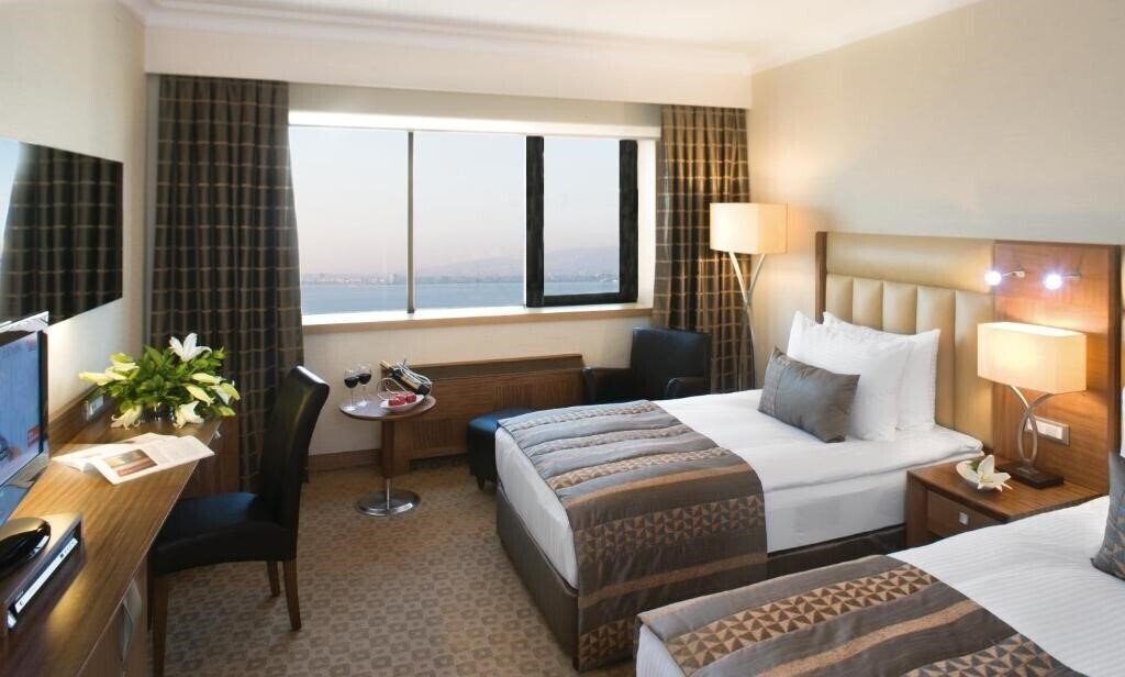Obraz Movenpick Hotel Izmir 5*