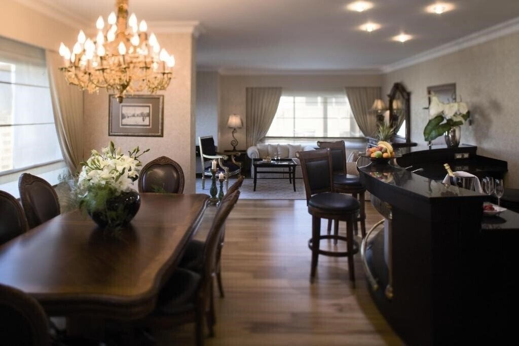 Zdjęcie Movenpick Hotel Izmir 5*