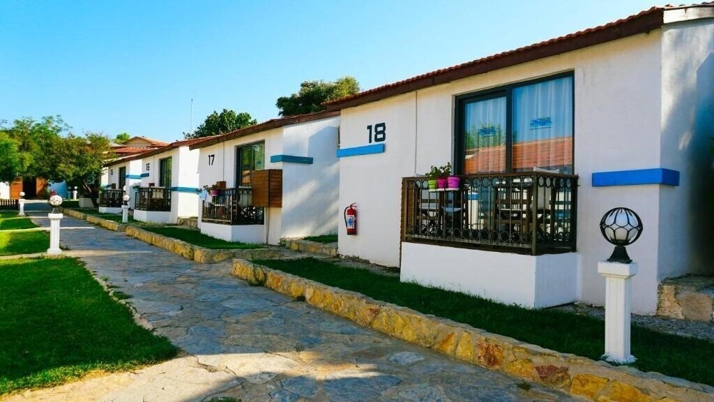 Zdjęcie Maya Bistro Hotel Beach Boutique 3*