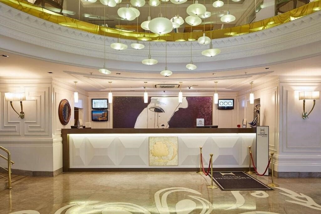 Zdjęcie DoubleTree by Hilton Izmir Alsancak 4*