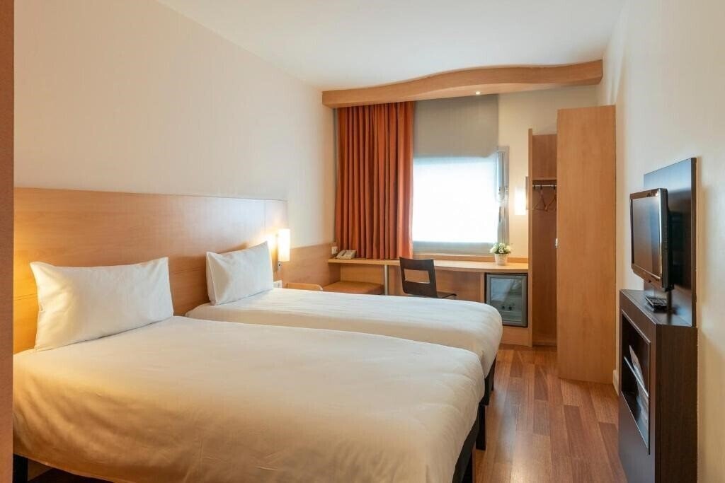 Картинка Ibis Izmir Alsancak 4*