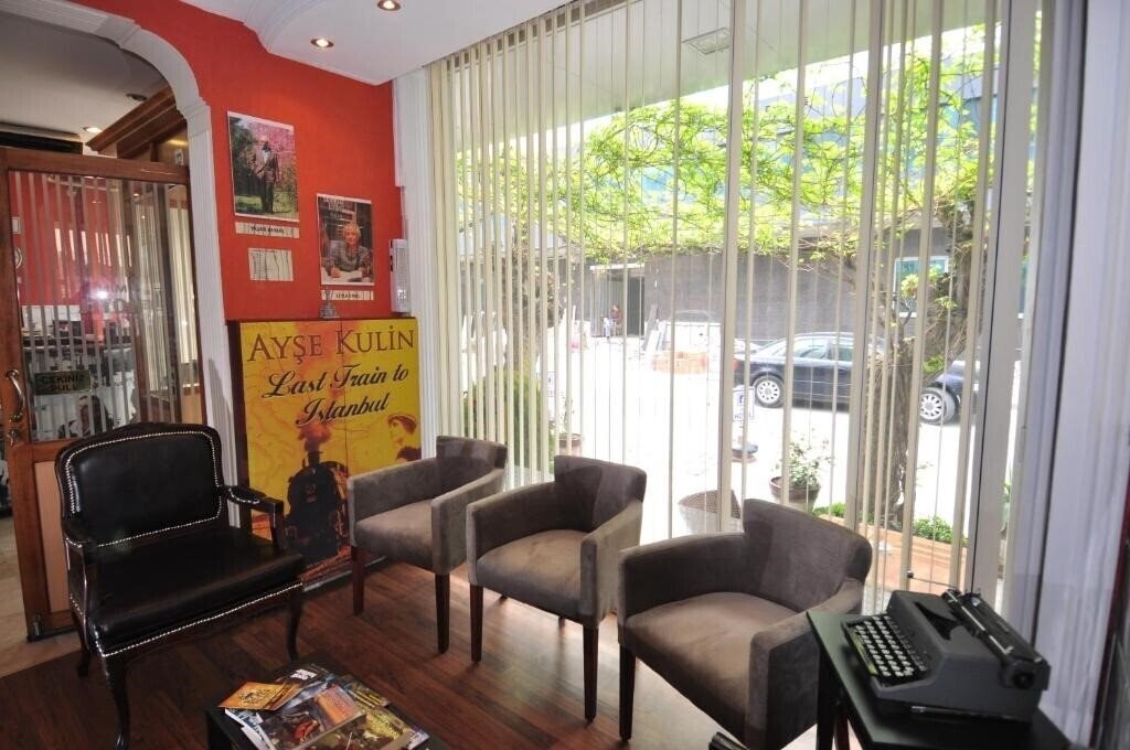 Zdjęcie Mini Fuar Otel (ex. Mini Fuar Hotel Izmir, Mini Hotel) 2*