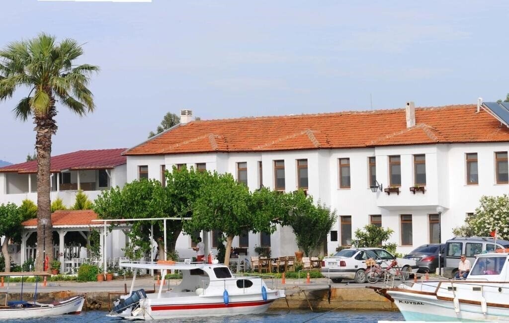 Фото Teos Lodge Pansiyon & Restaurant Boutique 3*