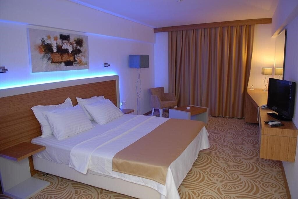 Zdjęcie Egge Hotel 3*