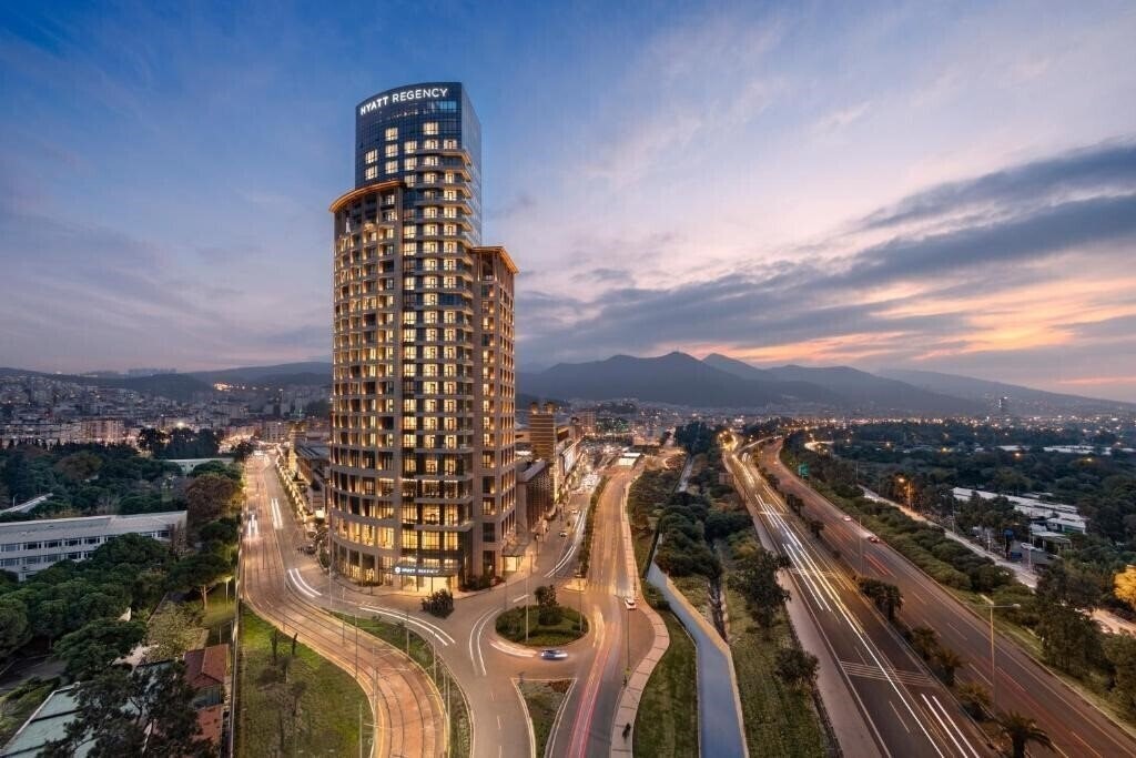Hotel Hyatt Regency Izmir Istinyepark  Luxury 5*
