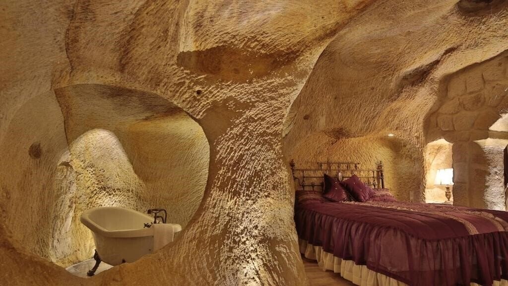 Zdjęcie Golden Cave Suites 4*
