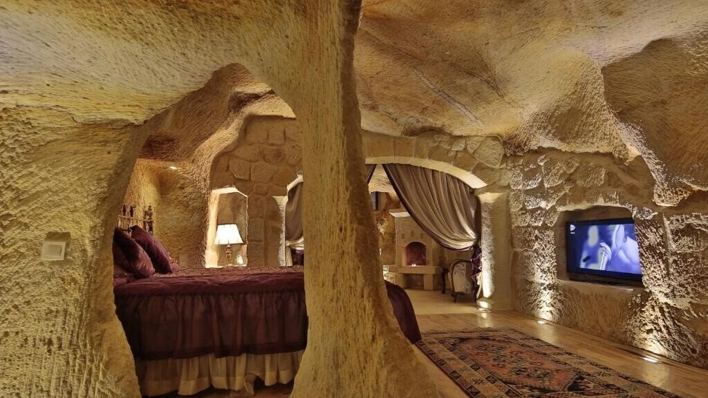Zdjęcie Golden Cave Suites 4*