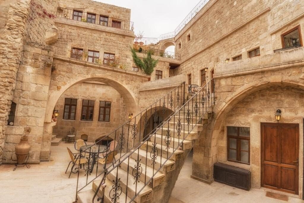 Отель Temenni Evi 3*