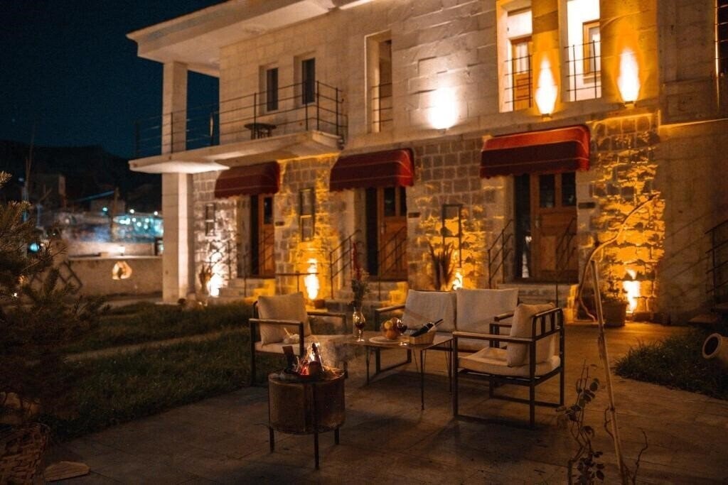 Hotel Cavusin Cave House 3*