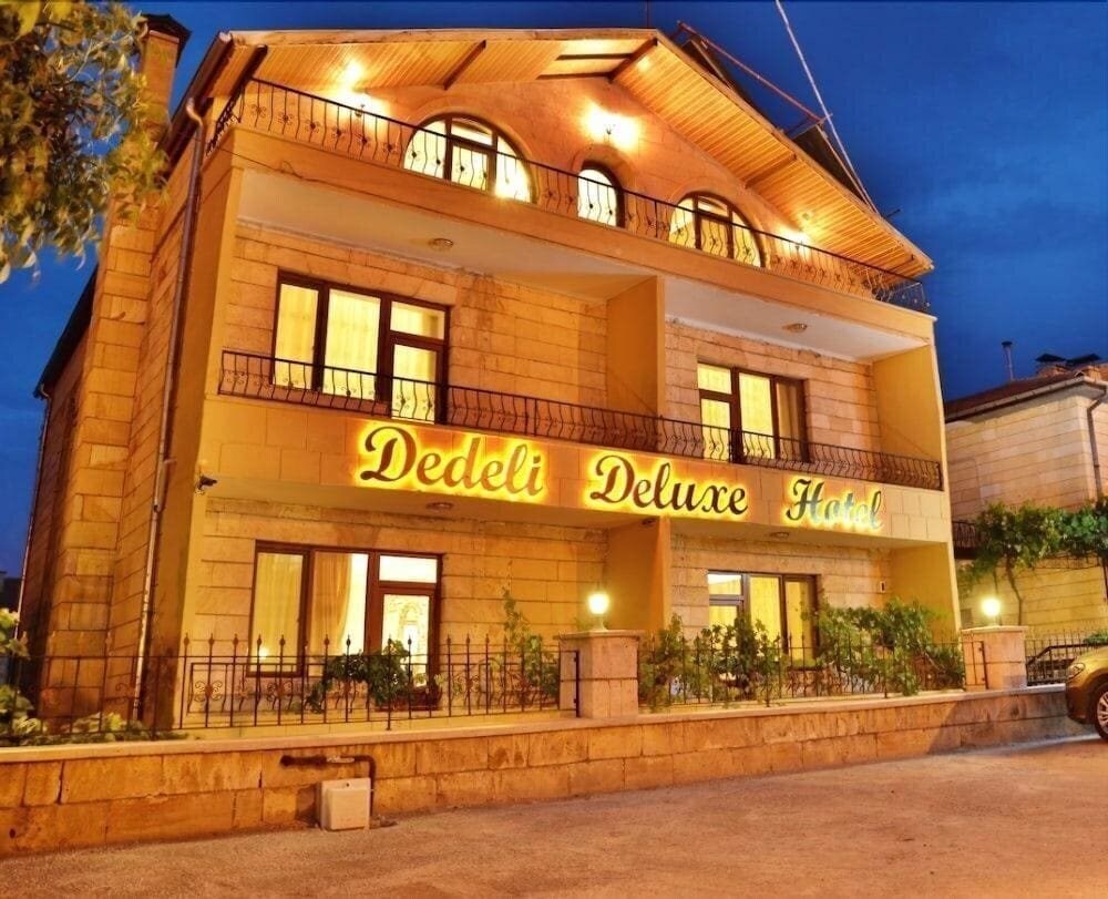Hotel Dedeli Delux Hotel (ex. Dedeli Guesthouse) 3*