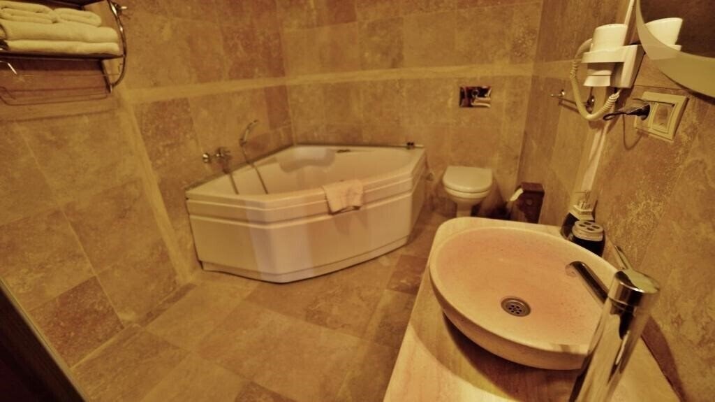 Zdjęcia Dedeli Konak Cave Hotel 2*