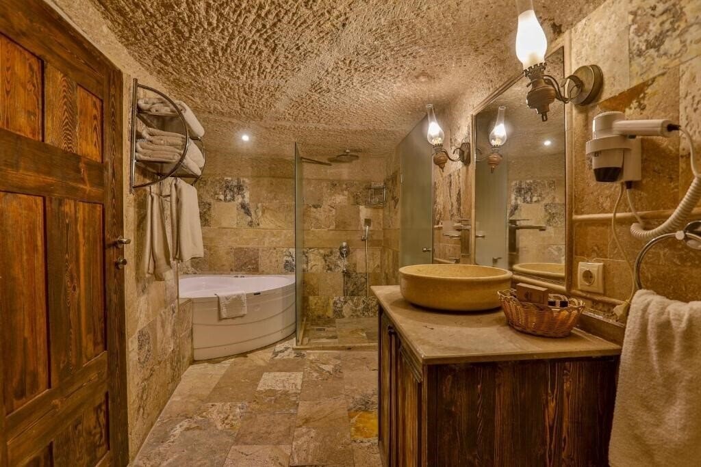 Фото Hidden Cave Hotel 4*
