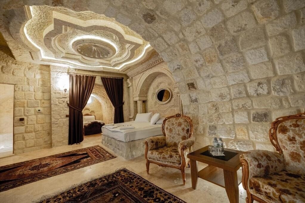 Готель Kemerhan Cave Suites 4*
