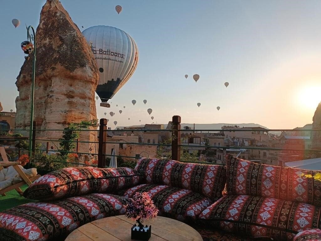 Obraz Vintage Cave House 3*