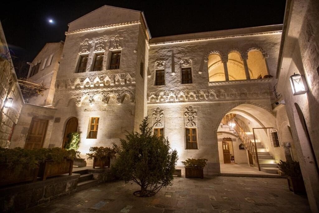 Отель Sinasos Evleri (ex. Villa Sinasos) 3*