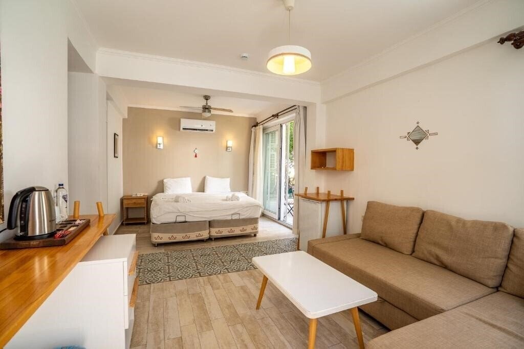 Zdjęcie Hideaway Hotel (ex. Hotel Hideaway, Hideaway) 3*