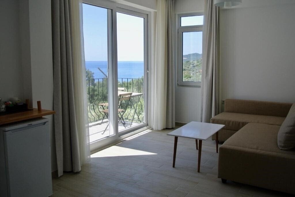 Zdjęcie Hideaway Hotel (ex. Hotel Hideaway, Hideaway) 3*