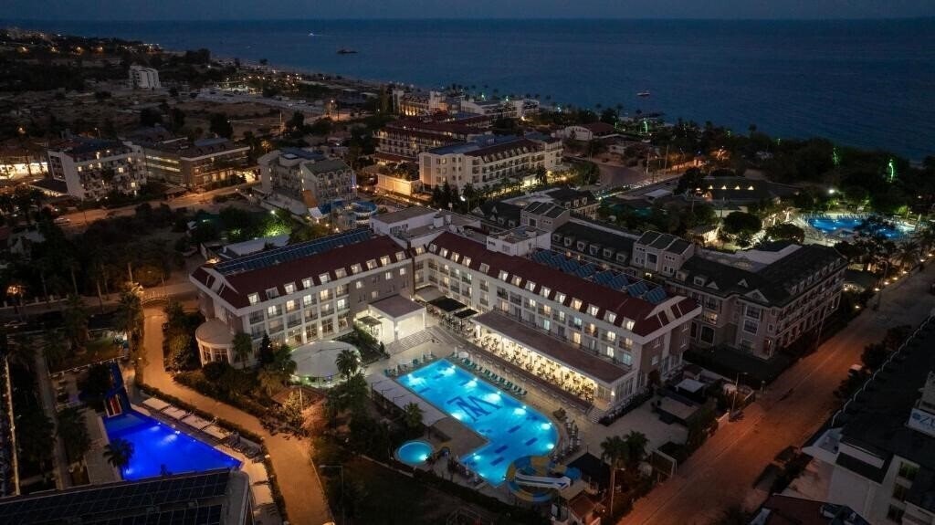 Зображення White Lilyum Hotel 5*