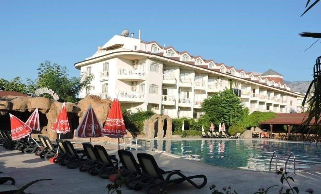 Готель Sunland Beach Hotel 3*