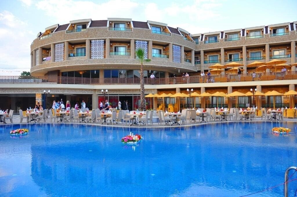 Готель Elamir Resort Hotel (ex. Kemer Botanik Resort Hotel) 4*