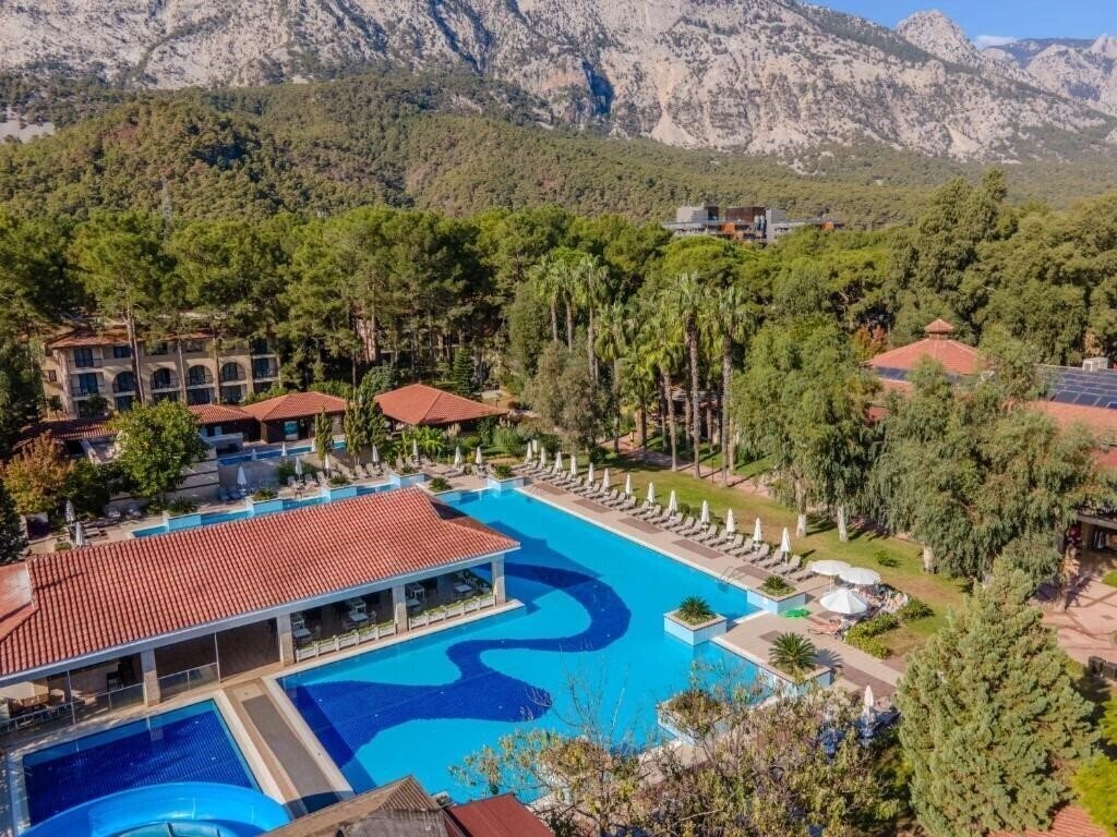 Hotel Champion Holiday Village 5*