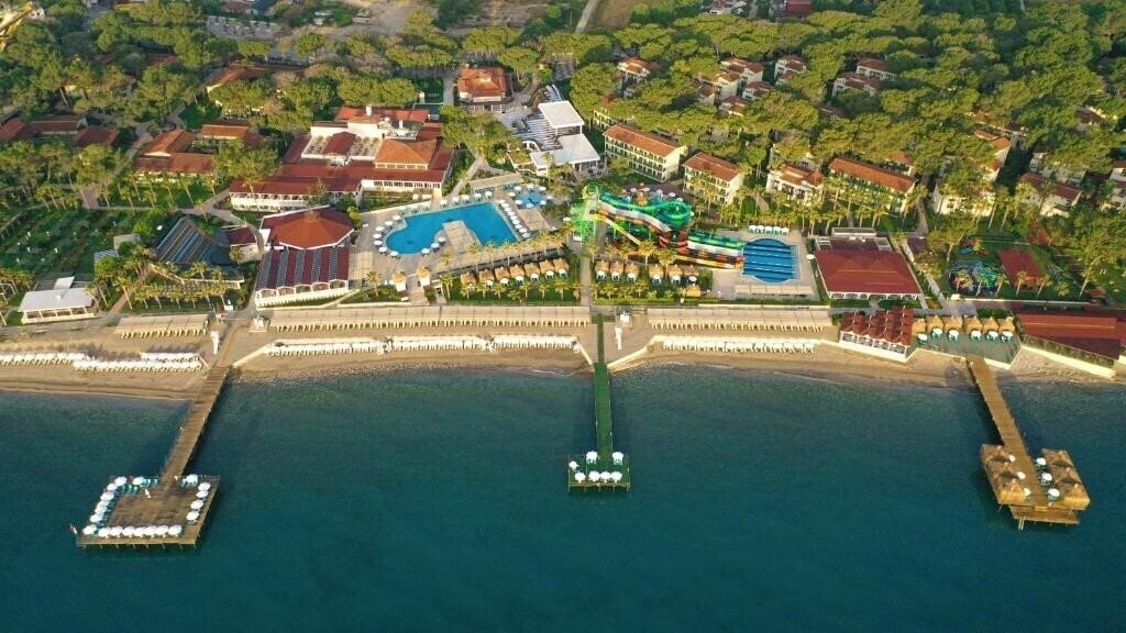 Hotel Crystal Flora Beach Resort 5*