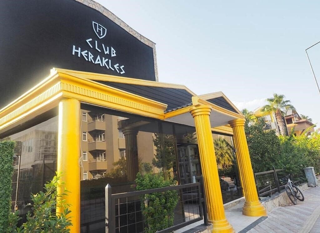 Zdjęcie Club Herakles 3*