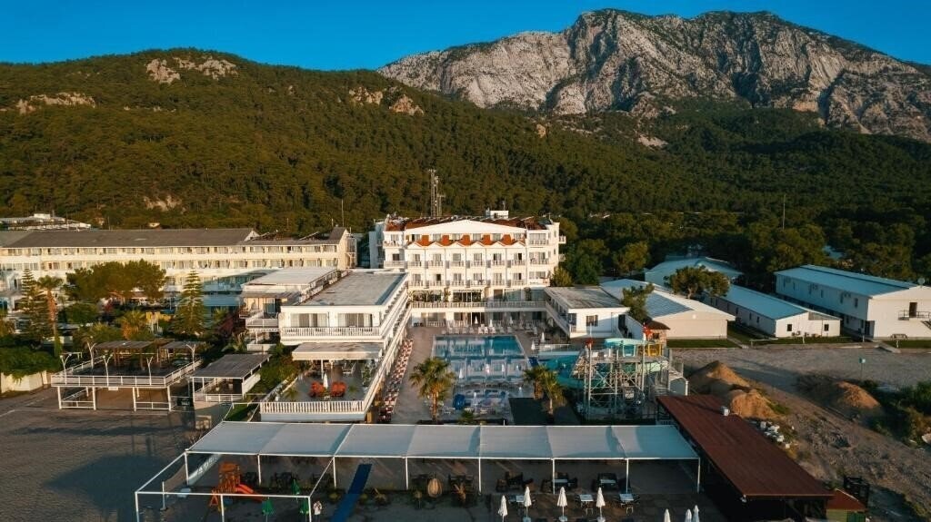 Отель SL La Perla Hotel Kemer (ex. La Perla Hotel) 4*