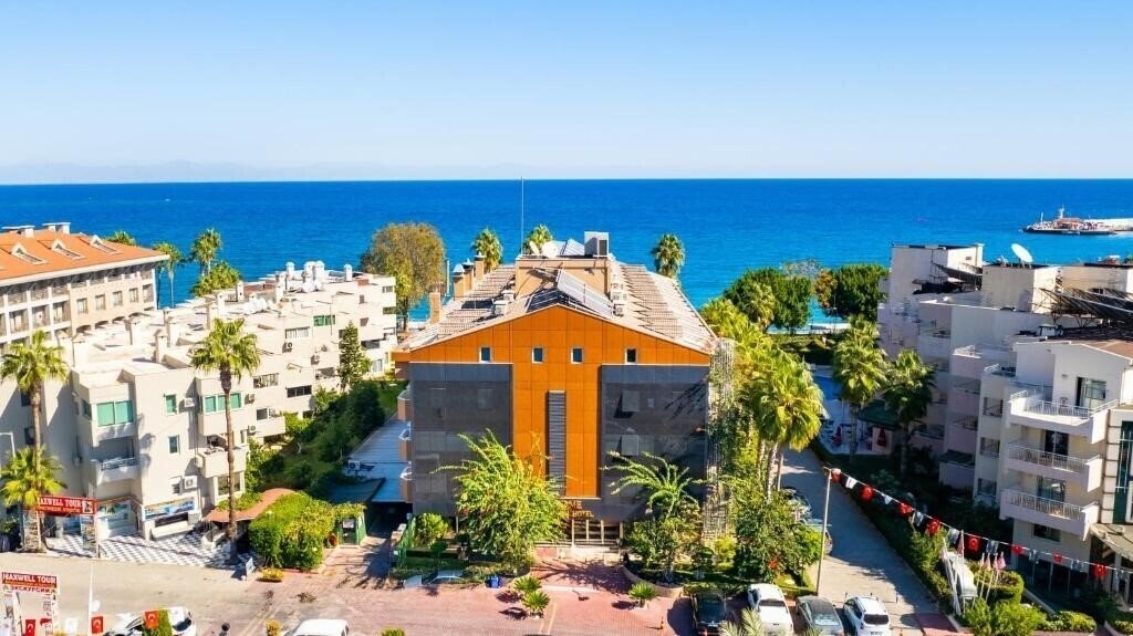 Готель Fame Beach Hotel (ex. Fame Residence Beach Park) 4*