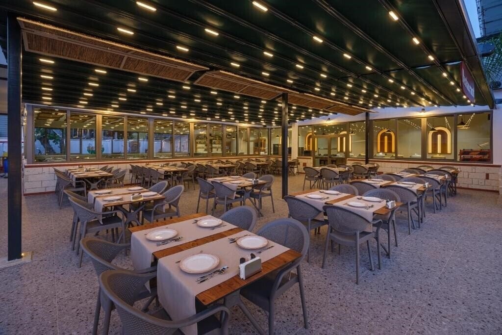 Картинка Monk Resort Hotel 3*