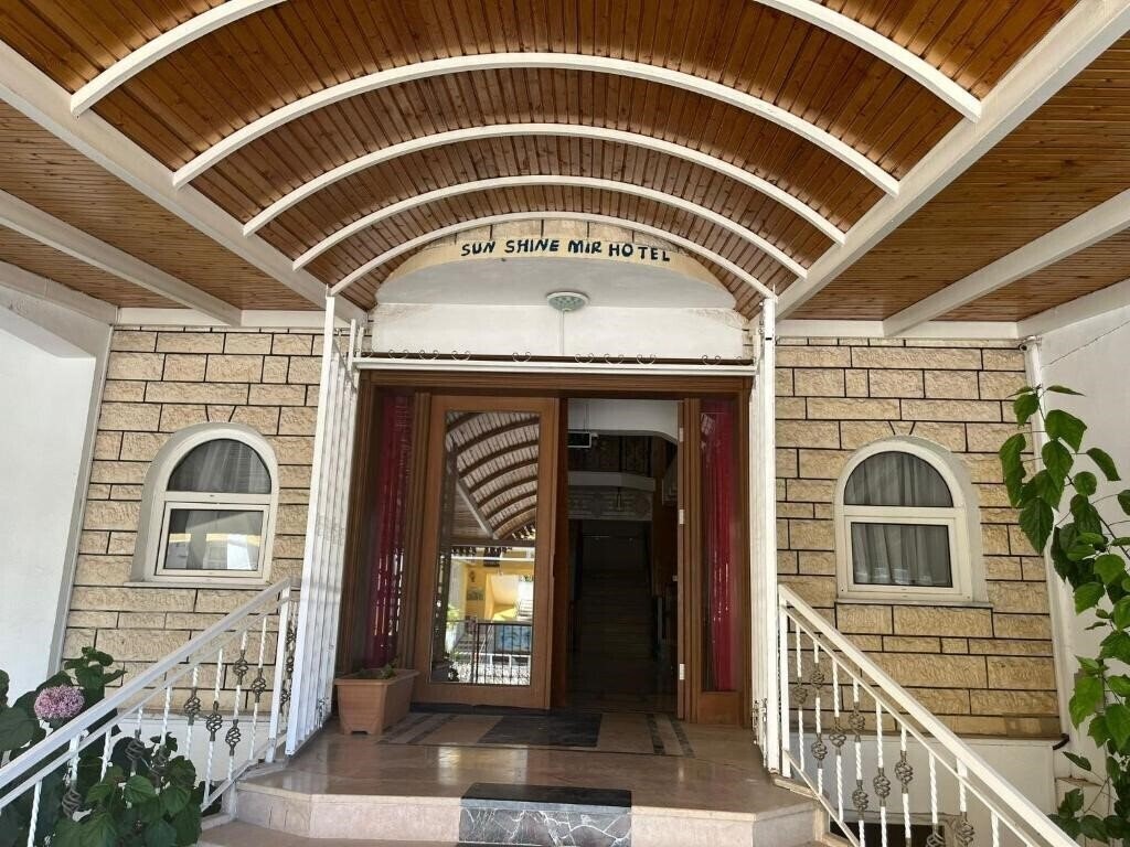 Zdjęcie Sunshine Mir Hotel 3*