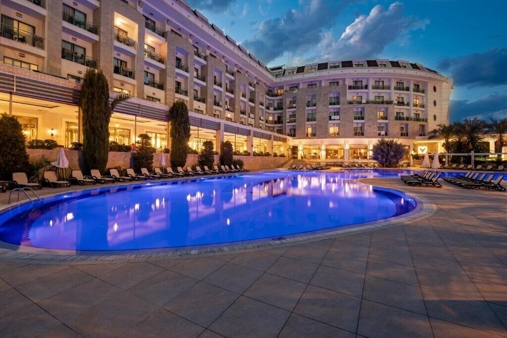 Готель Sunland Resort Hotel Kemer (ex. Imperial Sunland Resort) 5*