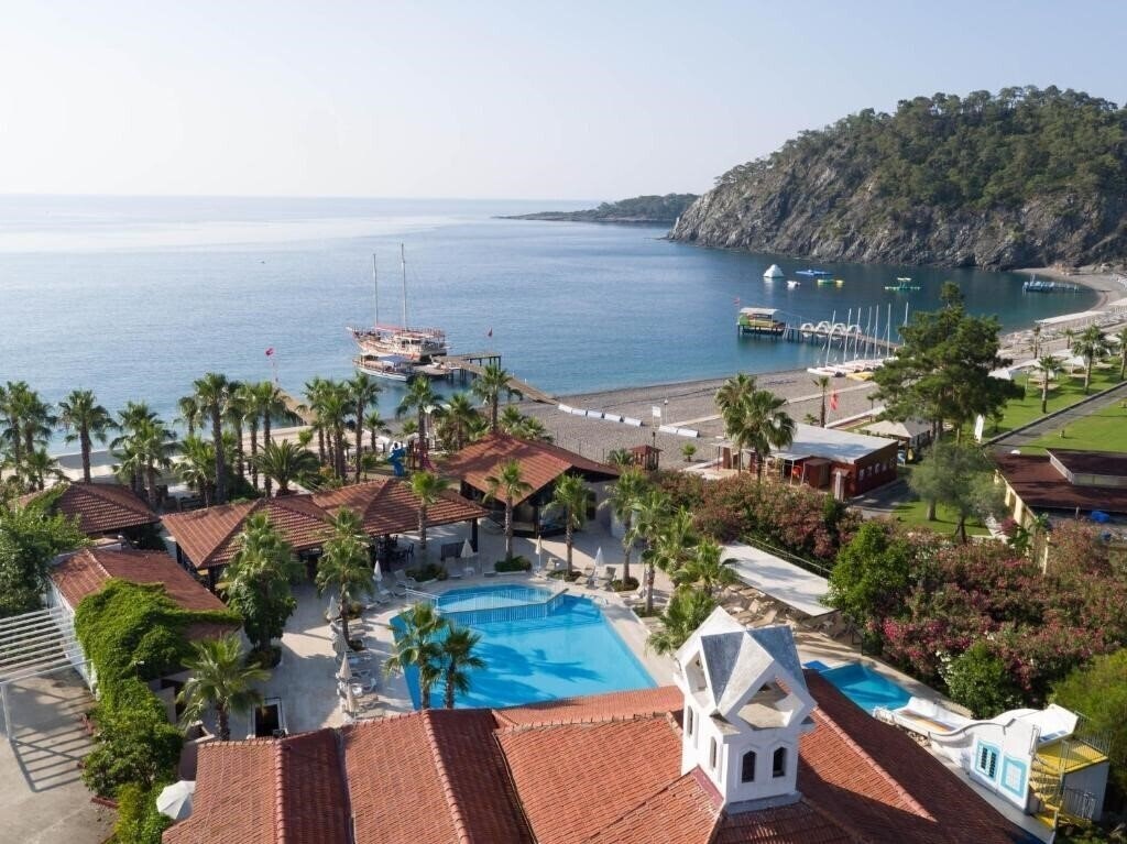 Hotel MG Club Akman Beach Hotel (ex. Otium Park Akman Beach Resort, Larissa Akman Park Hotel, Halduns Beach Hotel) 4*