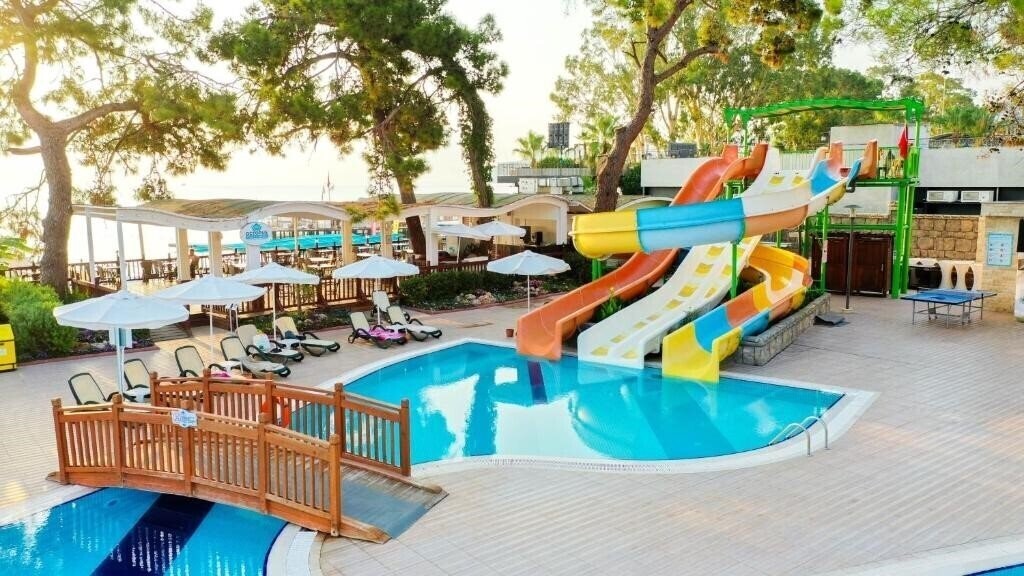 Изображение Crystal Aura Beach Resort & SPA 5*