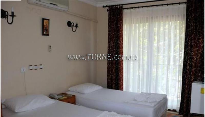 Zdjęcie Derus Hotel 3*