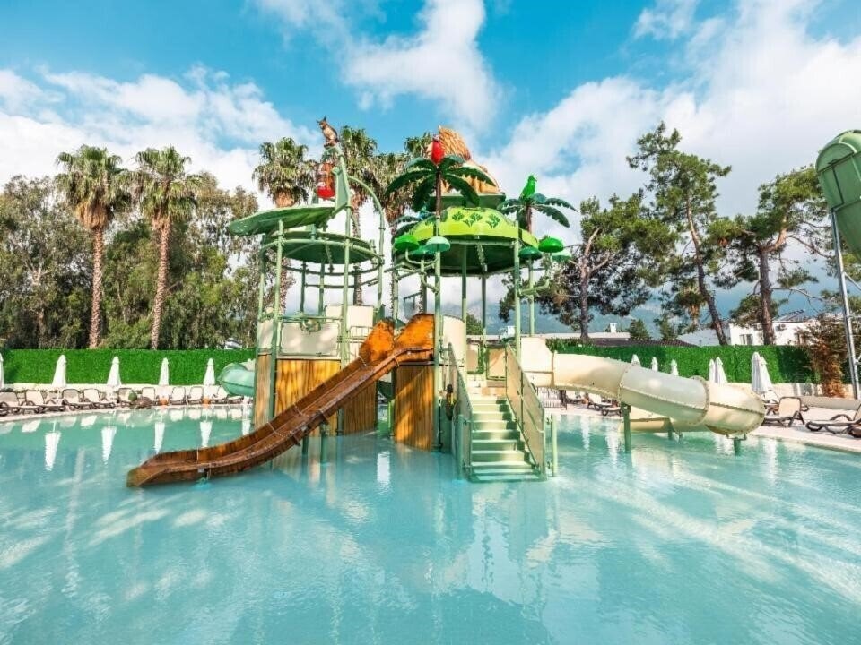 Фотографія Greenwood Resort 4*
