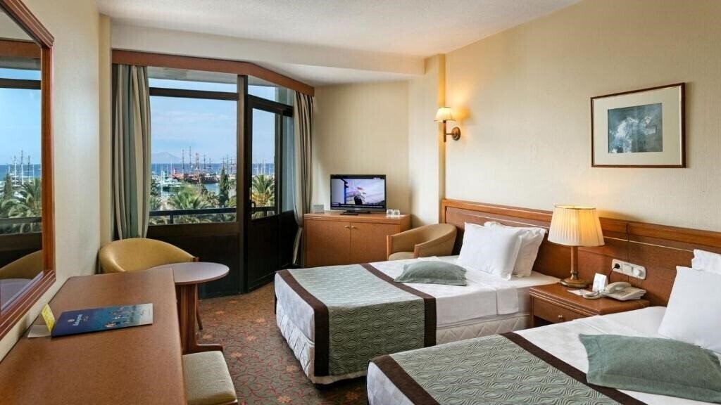 Obraz Ozkaymak Marina Hotel 5*