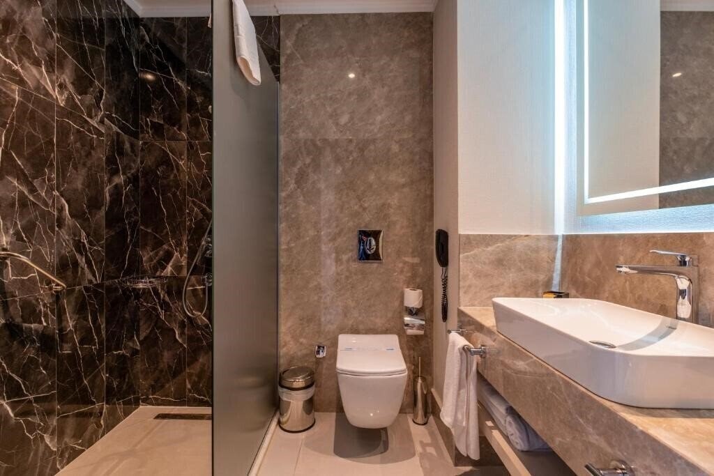 Zdjęcia Serenity Queen Hotel 5*