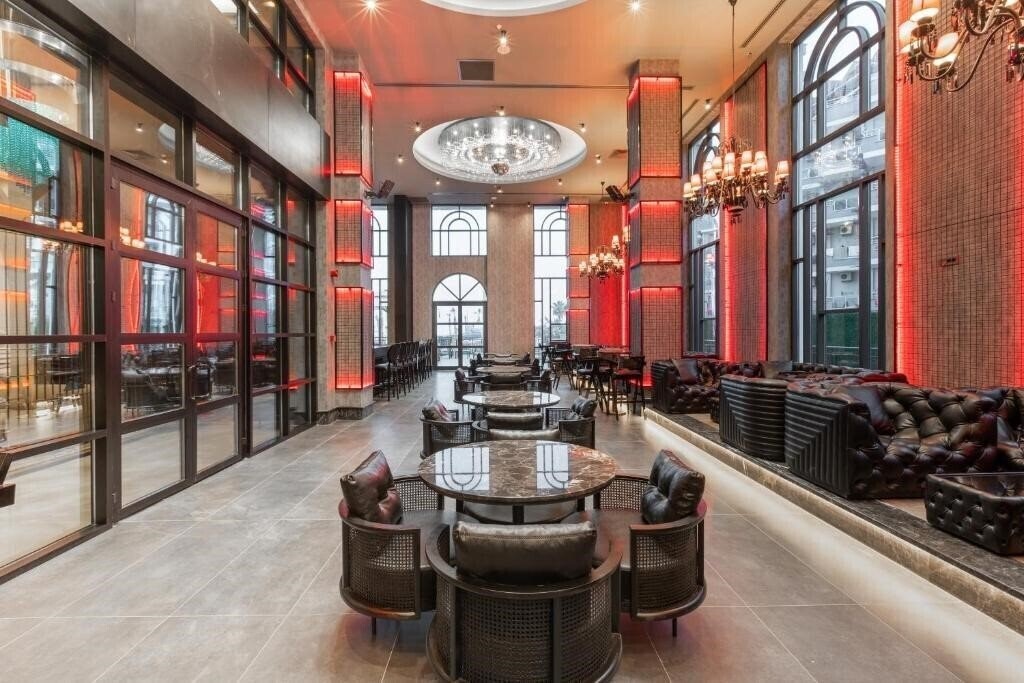 Obraz Serenity Queen Hotel 5*