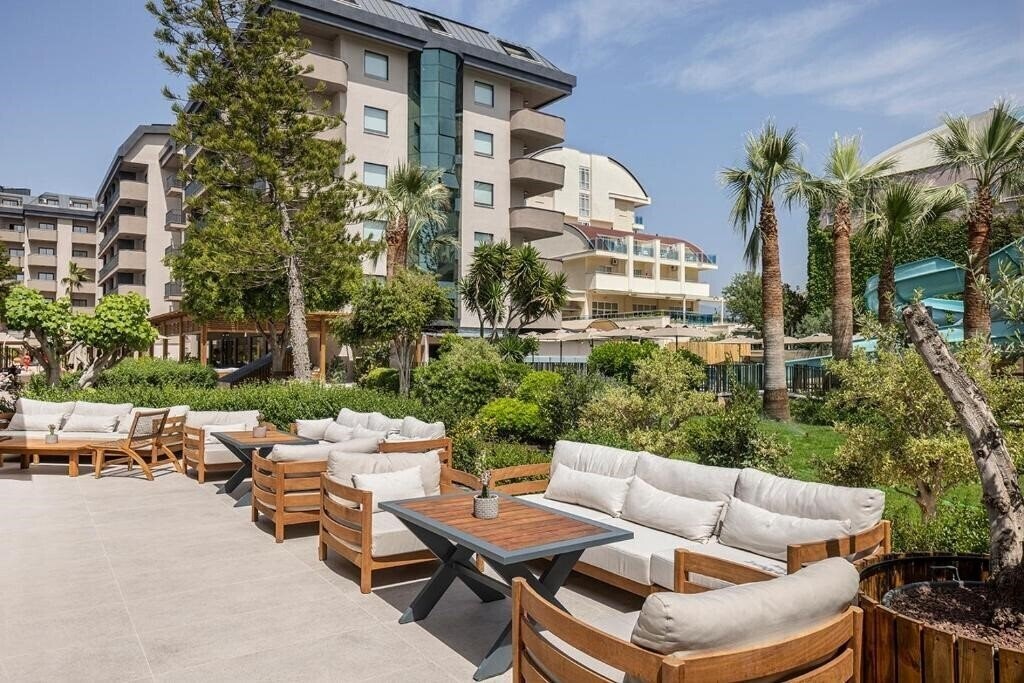 Zdjęcie Kaia Coracseium (ex. Villa Sun Flower Beach) 4*