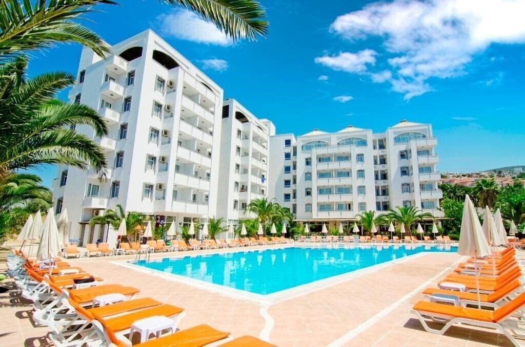 Hotel City's Hill Hotel 4*