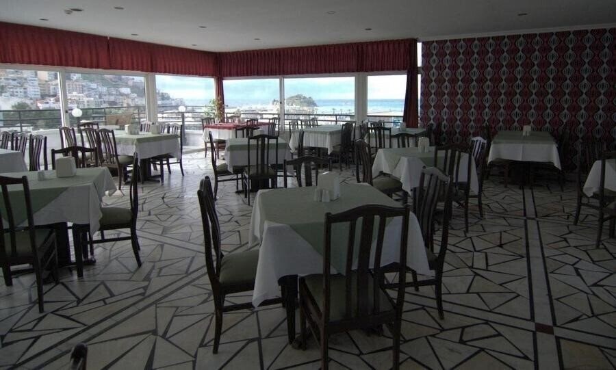 Фотографія Surtel 3*