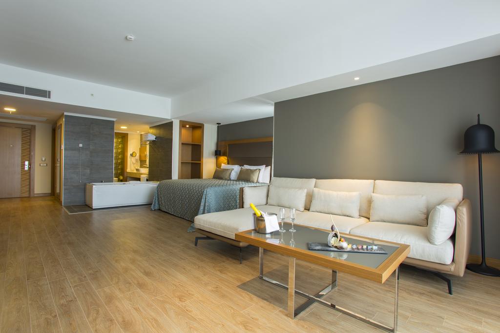 Zdjęcia Liberty Kusadasi (ex. Seven Seas Sealight Elite) 5*