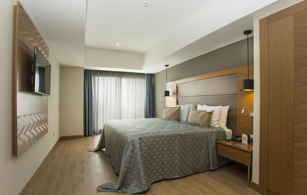 Zdjęcie Liberty Kusadasi (ex. Seven Seas Sealight Elite) 5*