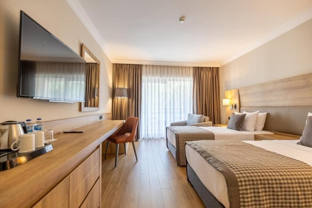 Zdjęcia Proxima Hotel (ex. Proxima Hotel Kusadasi, La Santa Maria Hotel, Sole Hotel Santa Maria, Luana Hotel Santa Maria, Vera Hotel Santa Maria) 4*