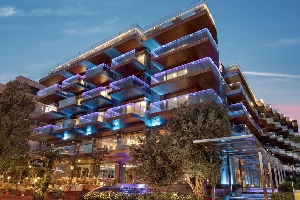 Hotel Doubletree by Hilton Kusadasi 5*