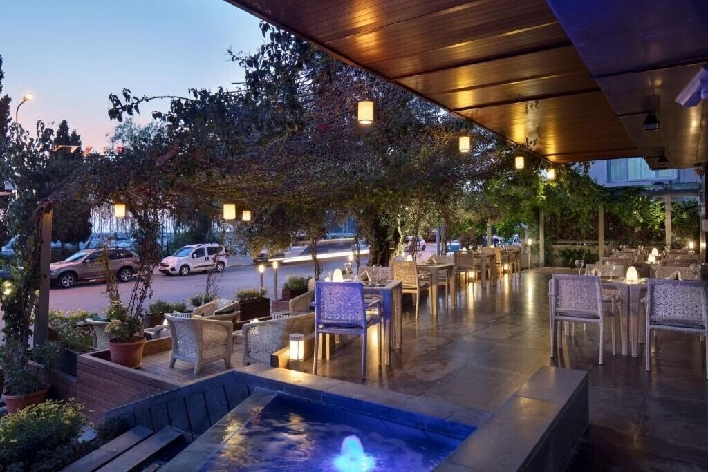 Zdjęcie Doubletree by Hilton Kusadasi 5*