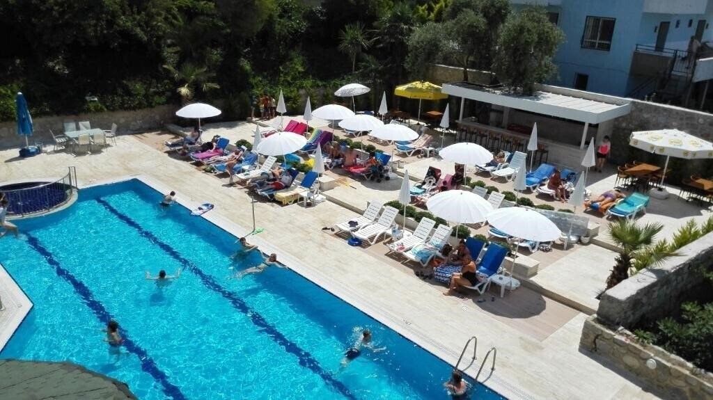 Zdjęcie Happy Apart 3*