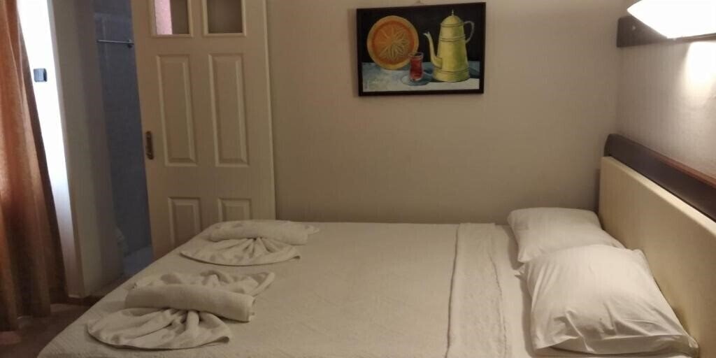 Zdjęcie Ladies Beach Hotel 3*